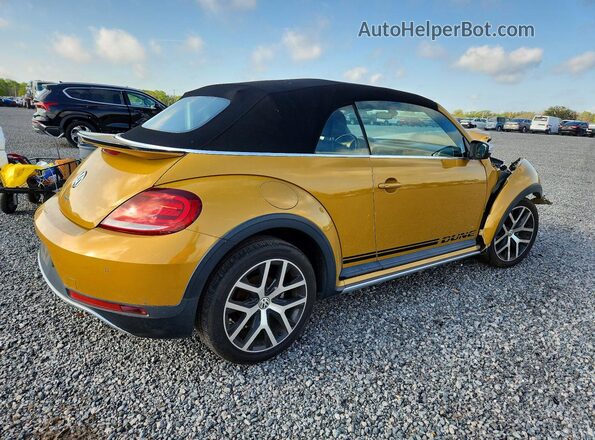 3VWT17AT7HM808797 2017 VOLKSWAGEN BEETLE Gold 