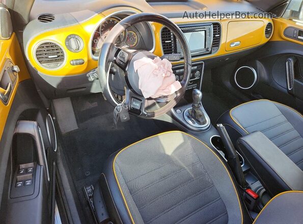 3VWT17AT7HM808797 2017 VOLKSWAGEN BEETLE Gold 