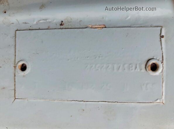 3Y83Z122522 1963 FORD THUNDERBIRD Синий Вид подкапотного пространства