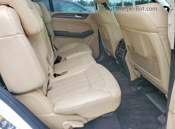 4JGDF6EE3JB029789 2018 MERCEDES-BENZ GLS White Widok komory silnika