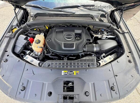 1C4RJKDG5N8522560 2022 JEEP CHEROKEE Black წინა სალონის ხედი