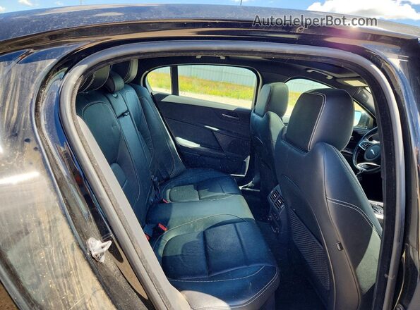 SAJAM4FV6JCP17040 2018 JAGUAR XF Black 