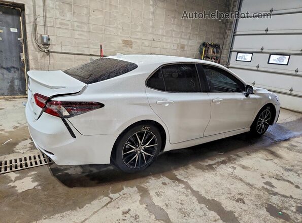 4T1G11AK9PU793668 2023 TOYOTA CAMRY White Front right