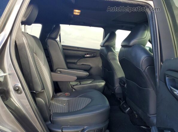 5TDLZRAH5MS068907 2021 TOYOTA HIGHLANDER Gray Widok komory silnika