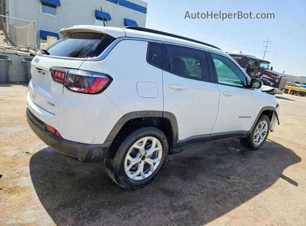 3C4NJDBN4RT117566 2024 JEEP COMPASS Белый Задняя правая четверть
