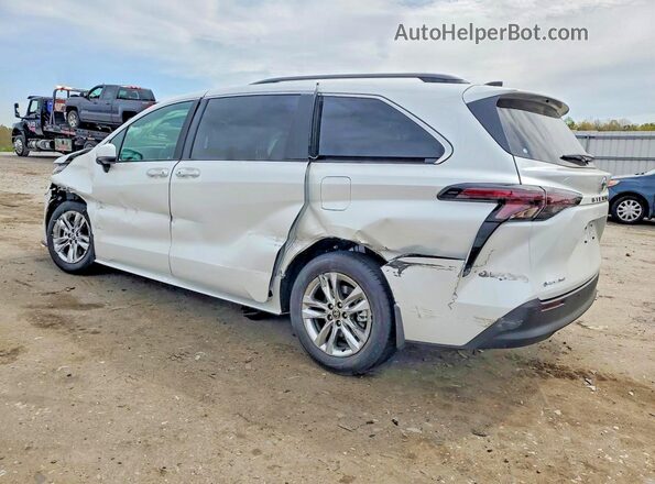 5TDYSKFC2TS251775 2026 TOYOTA SIENNA White 