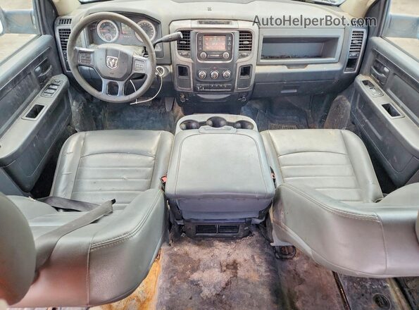 3C6UR4HL4JG104895 2018 RAM 2500 Белый Вид щитка приборов