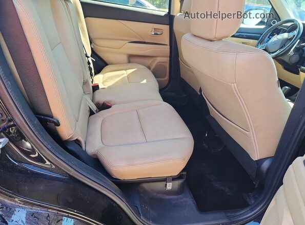 JA4JZ4AX4GZ020930 2016 MITSUBISHI OUTLANDER Черный 