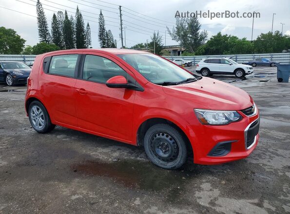 1G1JG6SB6L4122062 2020 CHEVROLET SONIC Red Widok z przodu