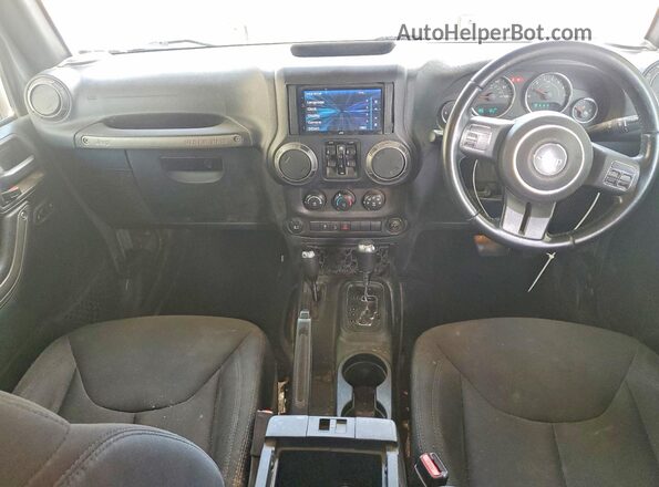 1C4BJWKG7JL830610 2018 JEEP WRANGLER Silver 