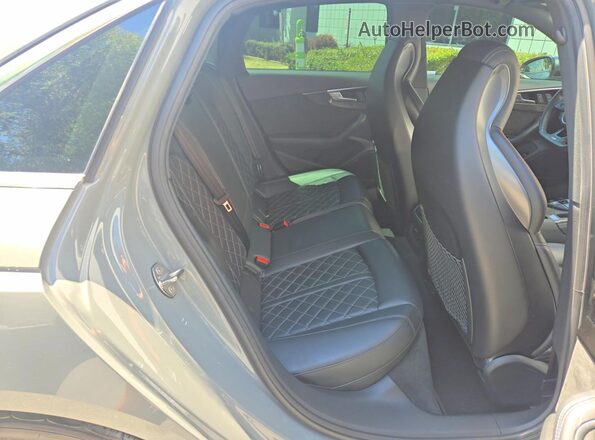 WAUB4AF42LA064663 2020 AUDI S4 Gray წინა სალონის ხედი