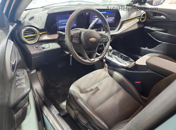 KL77LHEP1SC156721 2025 CHEVROLET TRAX Gray Вид щитка приладів