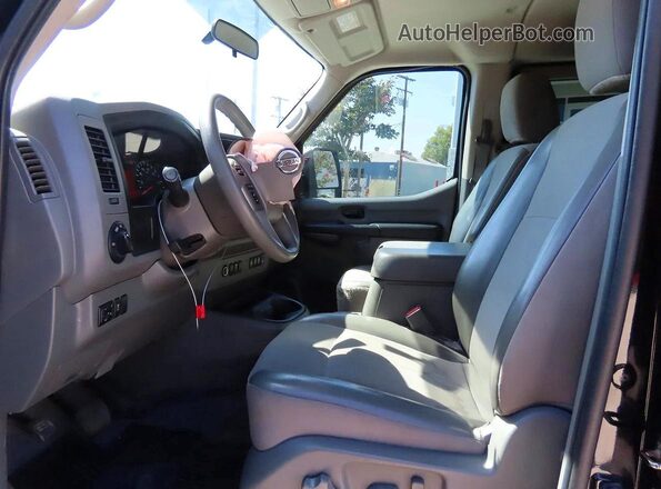 5BZBF0AA7GN852888 2016 NISSAN NV Black Հետևի նստատեղերի տեսք
