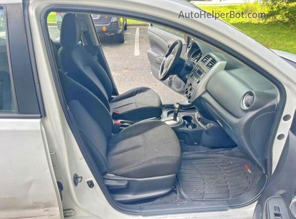 3N1CN7AP0JL853962 2018 NISSAN VERSA White 