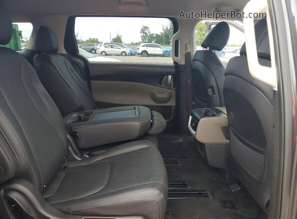 KNDNB5K38T6584654 2026 KIA CARNIVAL Black Widok komory silnika