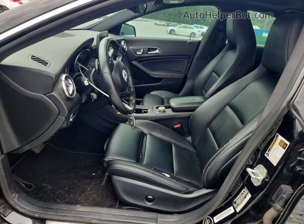 WDDSJ4GBXJN585040 2018 MERCEDES-BENZ CLA-CLASS Черный Вид панели приборов