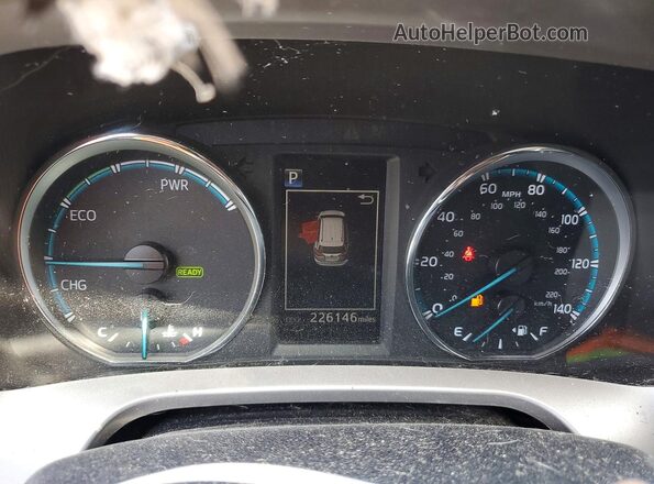 JTMRJREV5JD213856 2018 TOYOTA RAV4 Серебряный Вид задних сидений