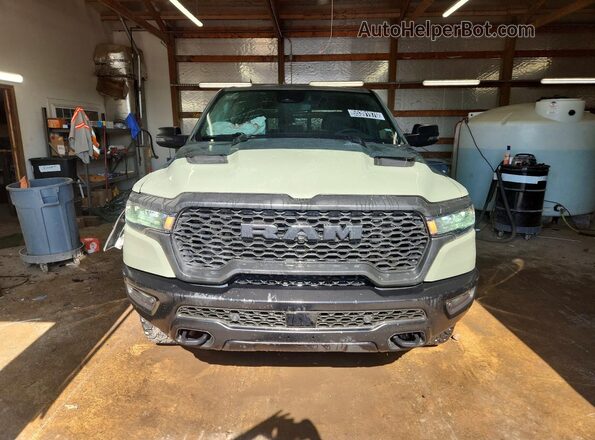 1C6SRFLP1TN264773 2026 RAM 1500 Зеленый Вид сзади