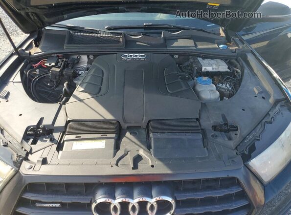 WA1VAAF77HD034805 2017 AUDI Q7 Black 