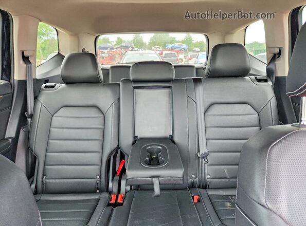 1V2BR2CA1SC570510 2025 VOLKSWAGEN ATLAS Black უკანა სალონის ხედი