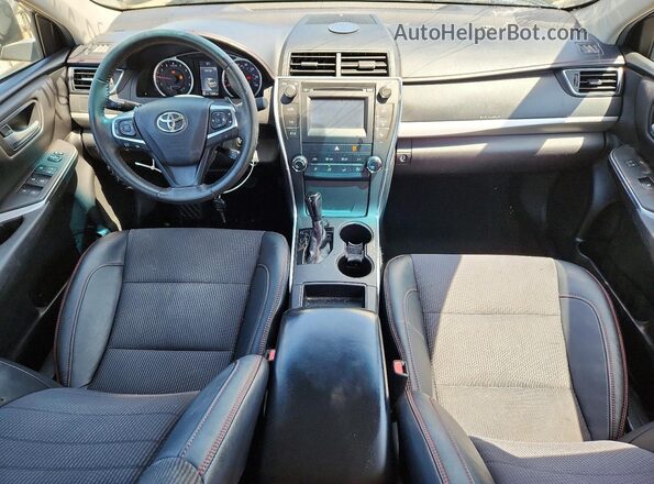 4T1BF1FK0HU421898 2017 TOYOTA CAMRY Silver 