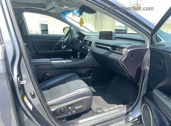 2T2ZZMCAXKC132082 2019 LEXUS RX Gray Вид ззаду