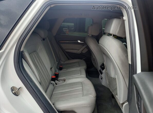 WA1BNAFY7L2001663 2020 AUDI Q5 White 
