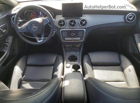 WDDSJ4EB6JN682299 2018 MERCEDES-BENZ CLA-CLASS White Սարքավորումների վահանակի տեսք