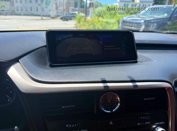 2T2BZMCA5KC196421 2019 LEXUS RX Silver Widok wnętrza z tyłu