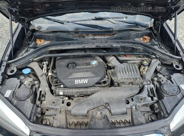 WBXHU7C30J3H43138 2018 BMW X1 Black Vista de la etiqueta del VIN