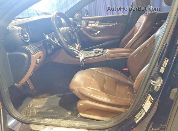 WDDZF6EB7JA312448 2018 MERCEDES-BENZ E-CLASS Blue Vista del salpicadero