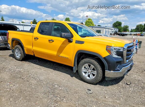 1GTR8AEK7MZ215215 2021 GMC SIERRA Yellow Vista frontal