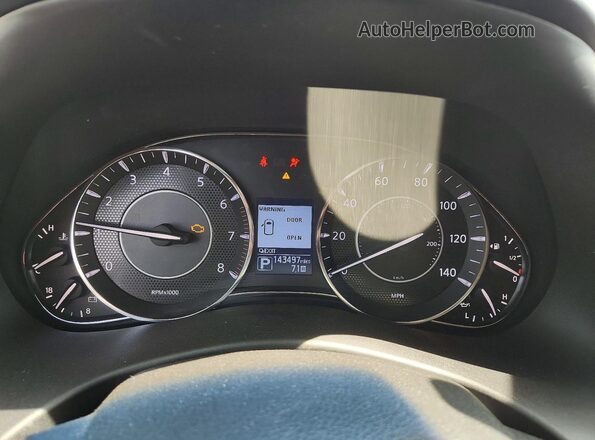 JN8AY2NC0H9503034 2017 NISSAN ARMADA Silver 