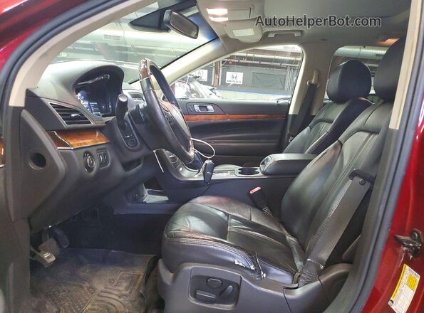 2LMHJ5AT7GBL02674 2016 LINCOLN MKT Red 