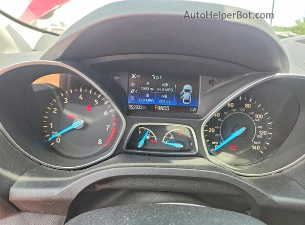 1FMCU0GD5HUC00382 2017 FORD ESCAPE Red უკანა სავარძლების ხედი