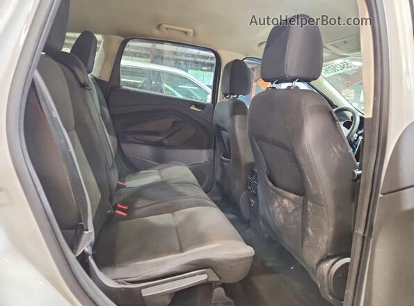 1FMCU0GDXHUB03212 2017 FORD ESCAPE White Շարժիչի բաժամունքի տեսք