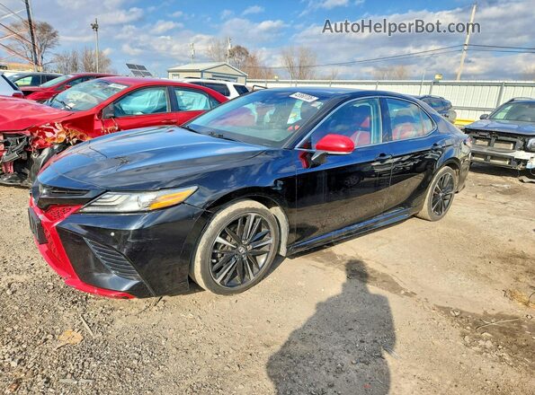 4T1B61HK2JU109942 2018 TOYOTA CAMRY Black 
