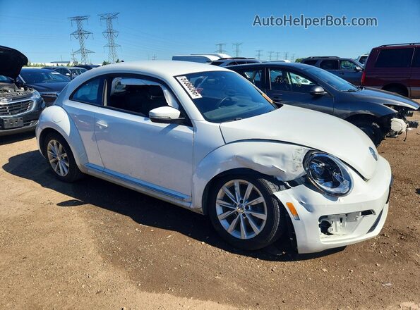 3VWFD7AT0JM709944 2018 VOLKSWAGEN BEETLE White 