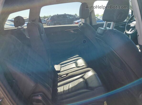 WA1LXAF7XLD002820 2020 AUDI Q7 Gray Widok wnętrza z tyłu