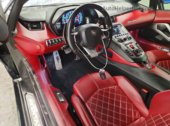 ZHWUV4ZD0JLA07069 2018 LAMBORGHINI AVENTADOR Черный Вид щитка приборов
