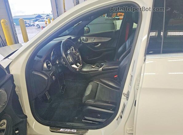 55SWF6EB7LU331975 2020 MERCEDES-BENZ C-CLASS White 