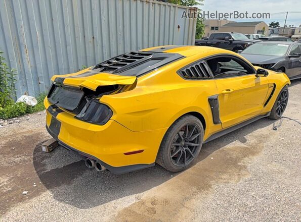 1FA6P8JZXG5520579 2016 FORD MUSTANG Yellow Вид спереду