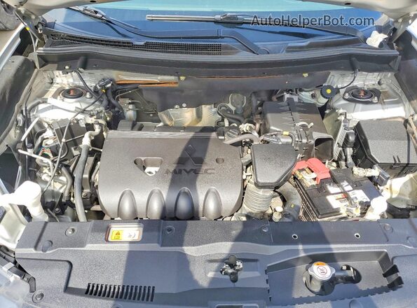 JA4AZ3A35JZ061355 2018 MITSUBISHI OUTLANDER Silver VIN კოდის სტიკერის ხედი