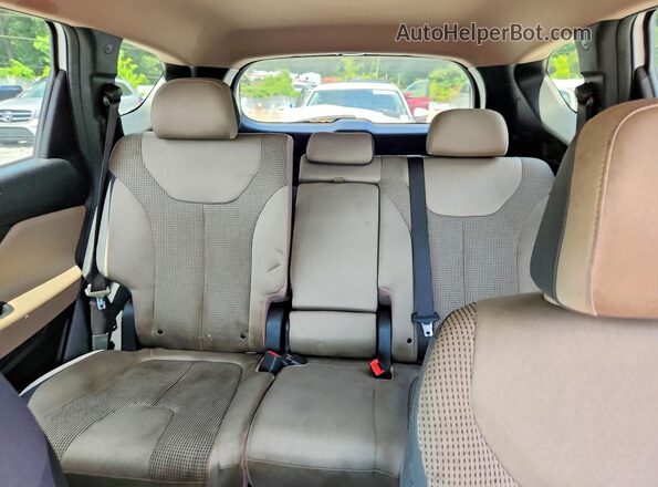 5NMS23AD0KH041818 2019 HYUNDAI SANTA White Widok wnętrza z tyłu