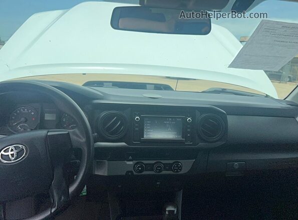 5TFRX5GN2HX098369 2017 TOYOTA TACOMA White Вид задніх сидінь