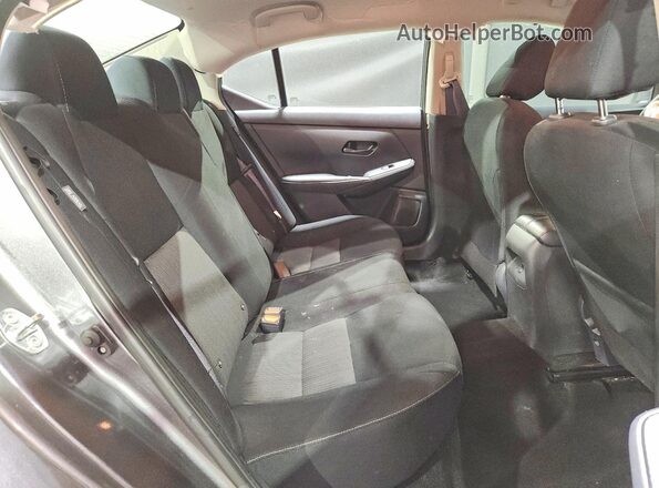 3N1AB8CV3RY305115 2024 NISSAN SENTRA Gray Widok wnętrza z tyłu