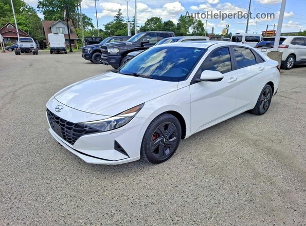 KMHLM4AG6MU071217 2021 HYUNDAI ELANTRA White 