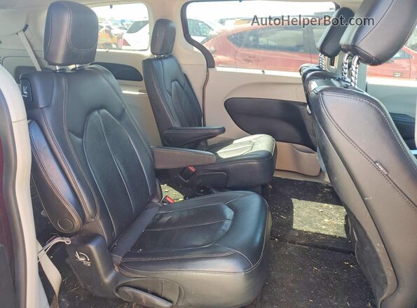 2C4RC1EG2JR103048 2018 CHRYSLER PACIFICA Maroon Vista del compartimento del motor
