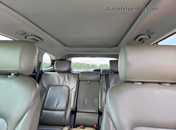KM8SR4HF7HU167969 2017 HYUNDAI SANTA Gray Widok wnętrza z tyłu