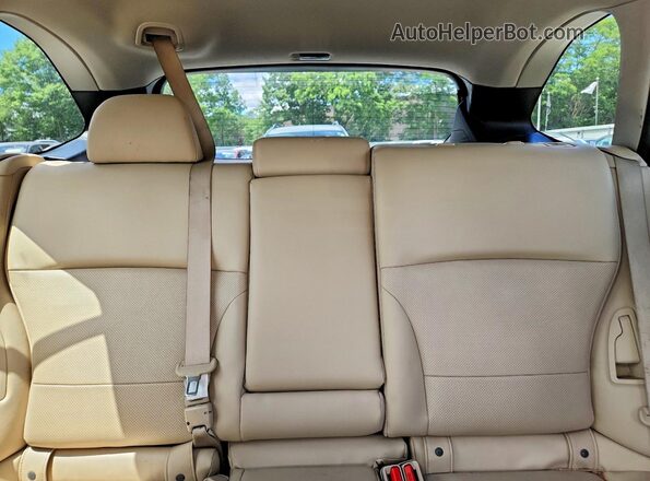 4S4BSANC4H3221358 2017 SUBARU OUTBACK Silver Вид задньої частини салону